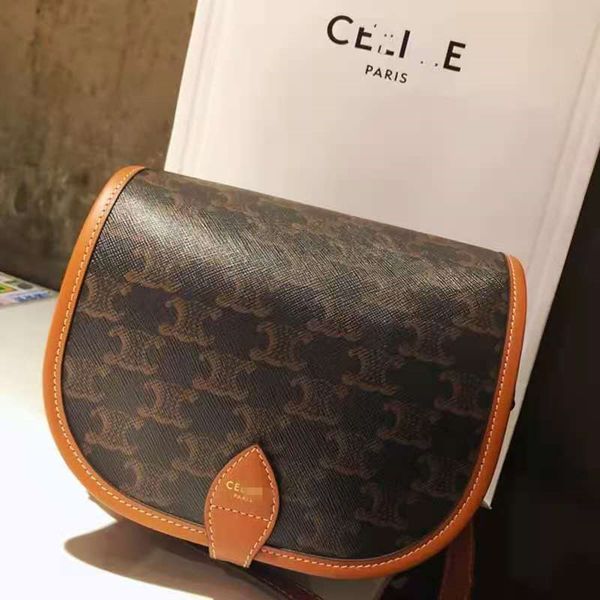 new lisa qiaoxin same old flower triumphal arch saddle women's fashionable one shoulder messenger bag
new lisa qiaoxin same old flower triumphal arch saddle women's fashionable one shoulder messenger bag
