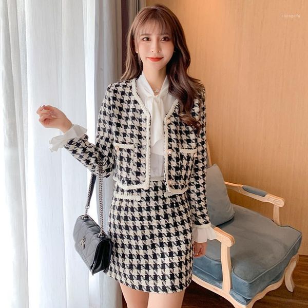 2020 autumn winter plaid tweed women's suits single-breasted short jacket coat and mini skirt 2 pieces set women outfits1, Gray
2020 autumn winter plaid tweed women's suits single-breasted short jacket coat and mini skirt 2 pieces set women outfits1, Gray