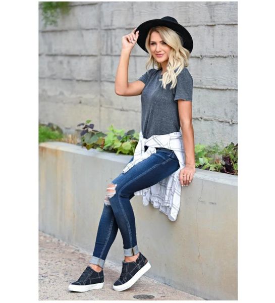 women's jeans plus size black and blue high waist ripped fashion casual skinny denim pencil pants drop
women's jeans plus size black and blue high waist ripped fashion casual skinny denim pencil pants drop