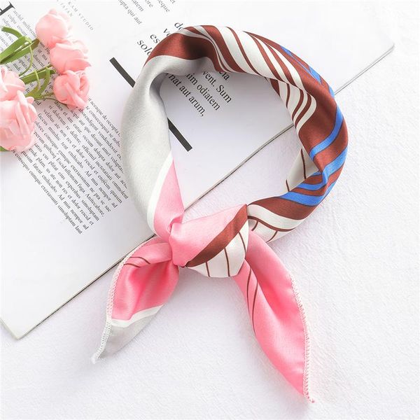 мода print silk silk square square женщины небольшой размер тощий сумка сумка галстук ленты лента шере голова керчиф сатин плавная фломарска, Blue;gray
мода print silk silk square square женщины небольшой размер тощий сумка сумка галстук ленты лента шере голова керчиф сатин плавная фломарска, Blue;gray