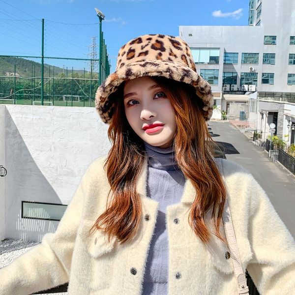 wide brim hats 2021 small leopard fur bucket winter plush fisherman hat's for women soft warm thick basin cap wind protection, Blue;gray
wide brim hats 2021 small leopard fur bucket winter plush fisherman hat's for women soft warm thick basin cap wind protection, Blue;gray