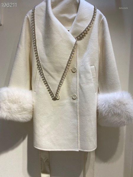 2020 new runway design pearl collar double breasted long trench coat women elegant fur sleeves casual outerwear1, Black
2020 new runway design pearl collar double breasted long trench coat women elegant fur sleeves casual outerwear1, Black
