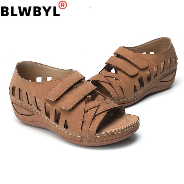 2020 new women sandals lostisy large size women cross belt breathable pure color sandals ankle-wrap sandalia feminina size35-43, Black
2020 new women sandals lostisy large size women cross belt breathable pure color sandals ankle-wrap sandalia feminina size35-43, Black
