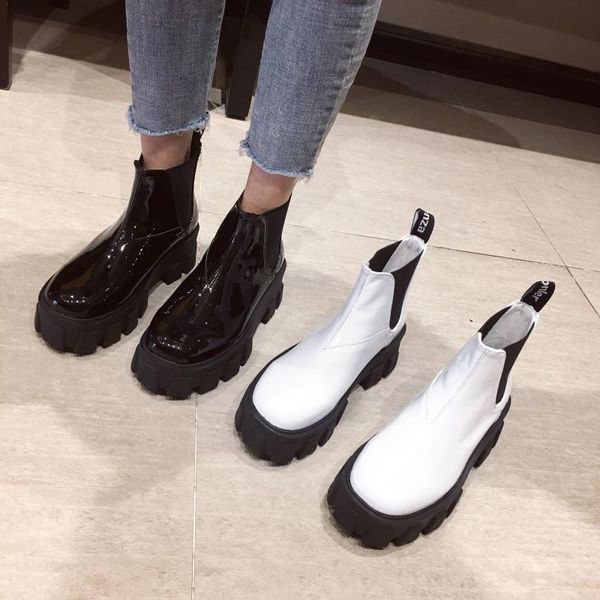 2021 women's boot autumn winter catwalk non-slip comfortable platform color wedge short boots female boots -802, Black
2021 women's boot autumn winter catwalk non-slip comfortable platform color wedge short boots female boots -802, Black