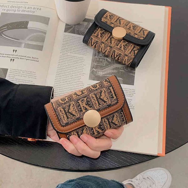 2022 factory wholesale new pop bbao niche design wallet women's short style fashion simple multi card exquisite folding printing change, Red;black
2022 factory wholesale new pop bbao niche design wallet women's short style fashion simple multi card exquisite folding printing change, Red;black