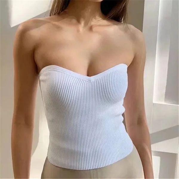 ins trendy women's slim strapless knitted breast wrapped peach heart collar solid color bra vest, Red;black
ins trendy women's slim strapless knitted breast wrapped peach heart collar solid color bra vest, Red;black