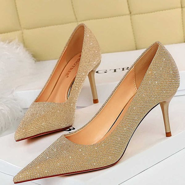 classic luxury designer shoes sequin cloth kitten heels woman pumps fashion party women stiletto 7 cm wedding plus size 42 43 paris wholesal, Black
classic luxury designer shoes sequin cloth kitten heels woman pumps fashion party women stiletto 7 cm wedding plus size 42 43 paris wholesal, Black