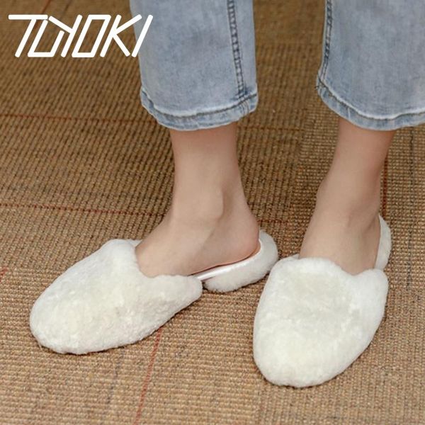 boots tuyoki real leather women winter slipper thick heel shoes woman fashion warm fur lady home casual daily footwear size 34-39, Black
boots tuyoki real leather women winter slipper thick heel shoes woman fashion warm fur lady home casual daily footwear size 34-39, Black