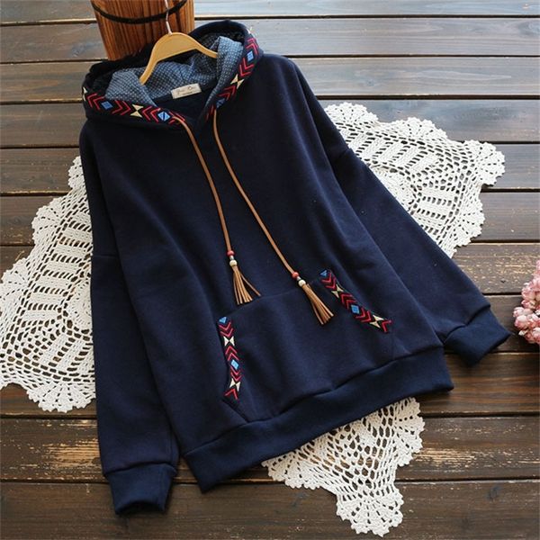 hooded sweatshirt women long sleeve autumn winter fleece outerwear female casual front pocket vintage embroidery hoodies y200610, Black
hooded sweatshirt women long sleeve autumn winter fleece outerwear female casual front pocket vintage embroidery hoodies y200610, Black