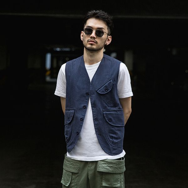 multi pocket tooling autumn new youth men's trend vest cardigan coat, Black;white
multi pocket tooling autumn new youth men's trend vest cardigan coat, Black;white