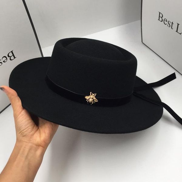 In the spring and autumn winter fedora for women new in Europe and the British fashion hat ins wind, Blue;gray
In the spring and autumn winter fedora for women new in Europe and the British fashion hat ins wind, Blue;gray