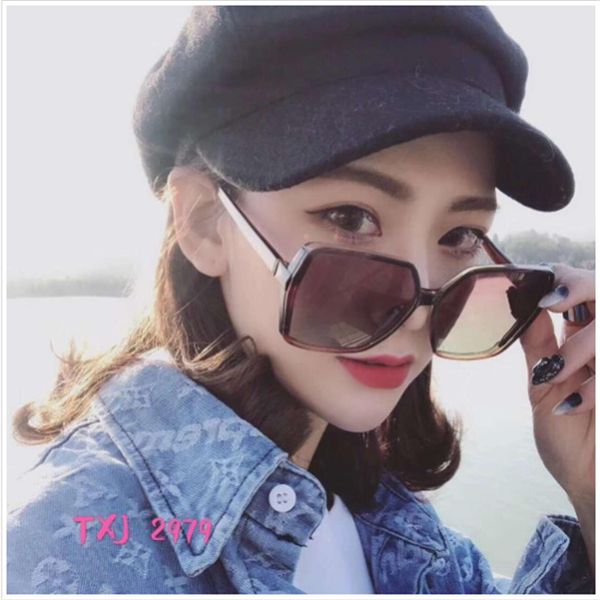 sunglasses sunglasses fashion glasses for man woman glasses uv400 5color offer with box brand y297, White;black
sunglasses sunglasses fashion glasses for man woman glasses uv400 5color offer with box brand y297, White;black