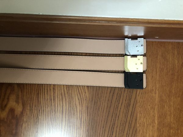 2020 luxury belts for mens big buckle belt fashion mens leather belts wholesale with box, Black;brown
2020 luxury belts for mens big buckle belt fashion mens leather belts wholesale with box, Black;brown