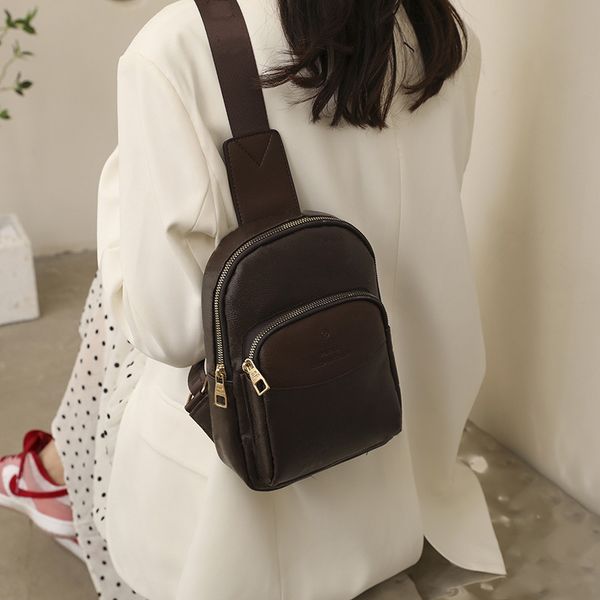 new letter day packs handbag fashion men sling chest bags cross body messenger outdoor women waist bag pack briefcase 7303
new letter day packs handbag fashion men sling chest bags cross body messenger outdoor women waist bag pack briefcase 7303