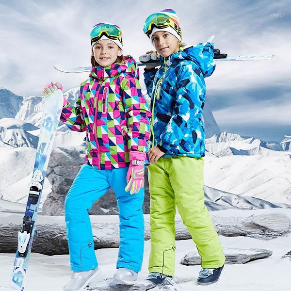 2020 windproof snowboard skiing clothes set for kids winter outdoor waterproof breathable ski jacket& pant snowsuit1
2020 windproof snowboard skiing clothes set for kids winter outdoor waterproof breathable ski jacket& pant snowsuit1