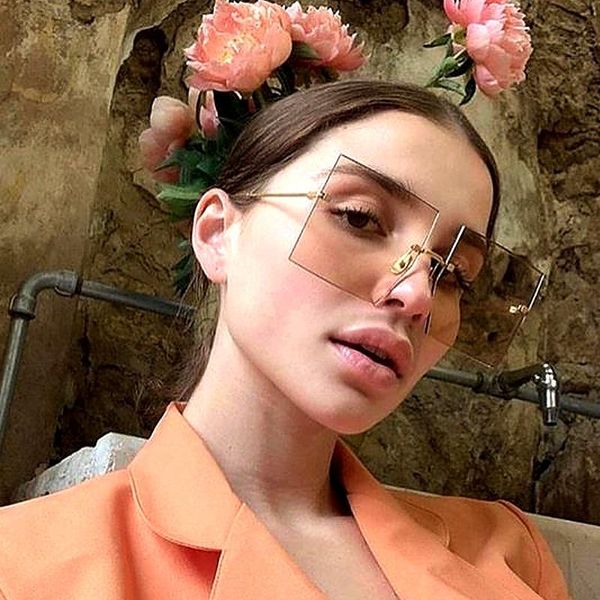 2020 classic popular women sunglasses street luxury fashion woman sun glasses square designer shades, White;black
2020 classic popular women sunglasses street luxury fashion woman sun glasses square designer shades, White;black