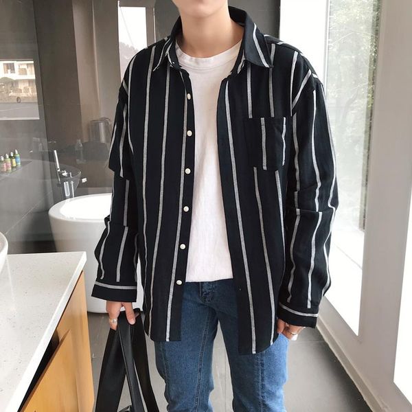 men's casual shirts 2021 korean style men shirt striped long sleeve autumn simple loose streetwear fashion coat male, White;black
men's casual shirts 2021 korean style men shirt striped long sleeve autumn simple loose streetwear fashion coat male, White;black