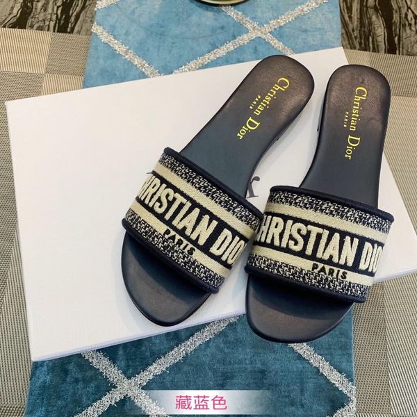 2020new summer men sandals 2020 men beach shoes hollow slippers hole breathable flip flops non slip garden sandals outside, Black
2020new summer men sandals 2020 men beach shoes hollow slippers hole breathable flip flops non slip garden sandals outside, Black