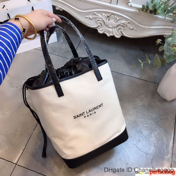 2019 new fashion handbag inclined female shoulder handbags lady tote soft bag shopping bags women messenger
2019 new fashion handbag inclined female shoulder handbags lady tote soft bag shopping bags women messenger
