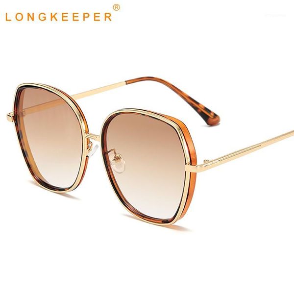 brand design oversized sunglasses women 2020 fashion metal frame big sun glasses female leopard gradient shades oculos feminino1, White;black
brand design oversized sunglasses women 2020 fashion metal frame big sun glasses female leopard gradient shades oculos feminino1, White;black