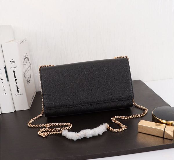 2020 luxury fashion flip bag handbag ladies famous brand designer messenger bag luxury ladies shoulder bag leather fashion woman handbag b1
2020 luxury fashion flip bag handbag ladies famous brand designer messenger bag luxury ladies shoulder bag leather fashion woman handbag b1