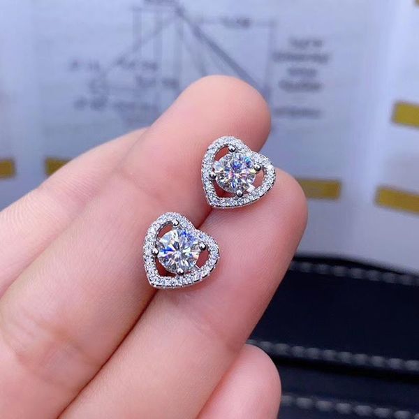 moissanite stud earring 0.5ct 5mm total 1ct lab diamond fine jewelry for women wedding anniversary gift real 925 sterling silver, Golden;silver
moissanite stud earring 0.5ct 5mm total 1ct lab diamond fine jewelry for women wedding anniversary gift real 925 sterling silver, Golden;silver