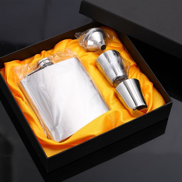 metal stainless steel 7oz hip flasks durable embossing old flagon for outdoor sports portable stoup with retail box
metal stainless steel 7oz hip flasks durable embossing old flagon for outdoor sports portable stoup with retail box