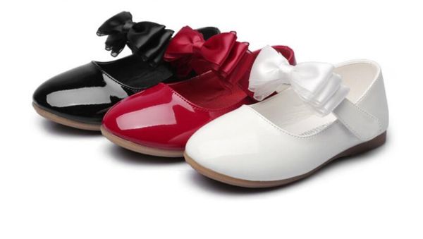 children shoes autumn new girls princess leather shoes bow kids dress wedding girls casual princess soft bottom, Black;grey
children shoes autumn new girls princess leather shoes bow kids dress wedding girls casual princess soft bottom, Black;grey