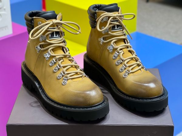 2022 spring new mens designer boots shoes ~ great mens cool boots eu size 39-45, Black
2022 spring new mens designer boots shoes ~ great mens cool boots eu size 39-45, Black