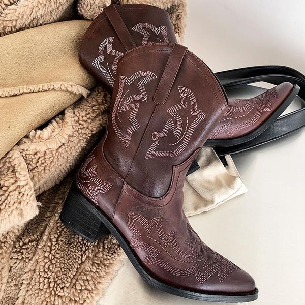 boots 2021 winter women's genuine leather retro europe and america style handsome ankle western bottes femme1, Black
boots 2021 winter women's genuine leather retro europe and america style handsome ankle western bottes femme1, Black