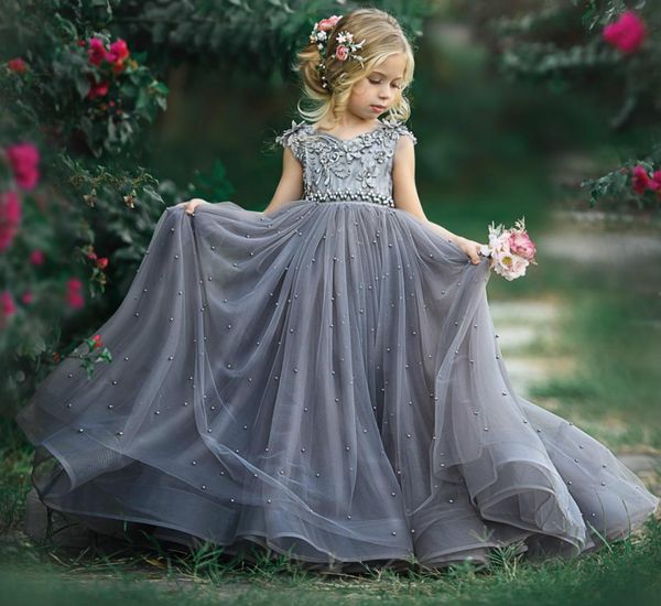 grey luxurious 2020 flower girl dresses lace pearls little girl wedding dresses communion pageant dresses gowns, White;blue
grey luxurious 2020 flower girl dresses lace pearls little girl wedding dresses communion pageant dresses gowns, White;blue