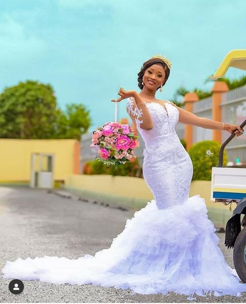 elegant long sleeve mermaid wedding dresses 2021 sheer jewel neck lace applique ruffles tiered skirts african nigerian garden bridal gowns, White
elegant long sleeve mermaid wedding dresses 2021 sheer jewel neck lace applique ruffles tiered skirts african nigerian garden bridal gowns, White