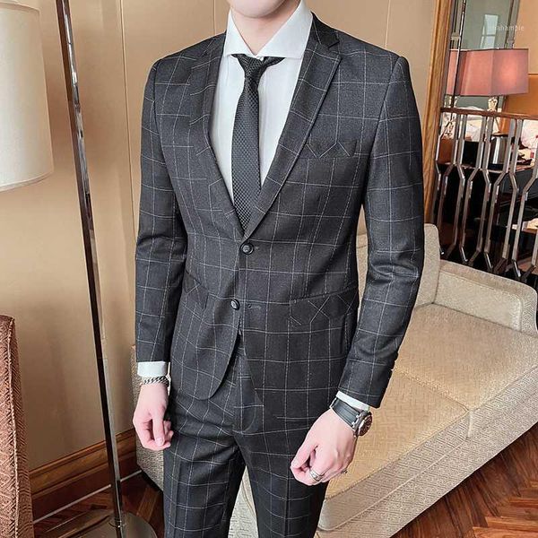 men suits for wedding fashion 2020 new plus size casual plaid suit men slim fit groom tuxedo all match formal wear dark gray 4xl1, White;black
men suits for wedding fashion 2020 new plus size casual plaid suit men slim fit groom tuxedo all match formal wear dark gray 4xl1, White;black