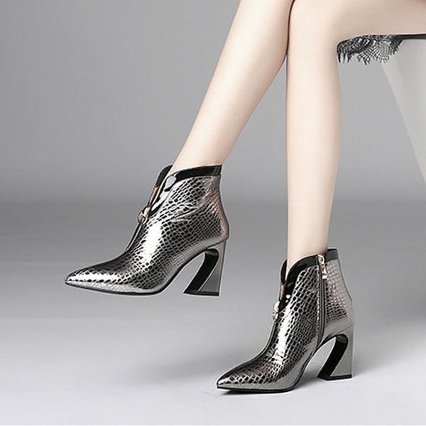 mljuese 2021 women ankle boots soft cow leather zippers winter black color spike heel pointed toe high heels women boots
mljuese 2021 women ankle boots soft cow leather zippers winter black color spike heel pointed toe high heels women boots