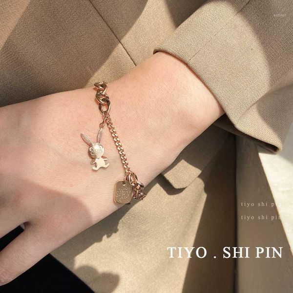 titanium steel fadeless boudoir bracelet with a high sense of the pendant bracelet jewelry women's net red hand string br1, Golden;silver
titanium steel fadeless boudoir bracelet with a high sense of the pendant bracelet jewelry women's net red hand string br1, Golden;silver