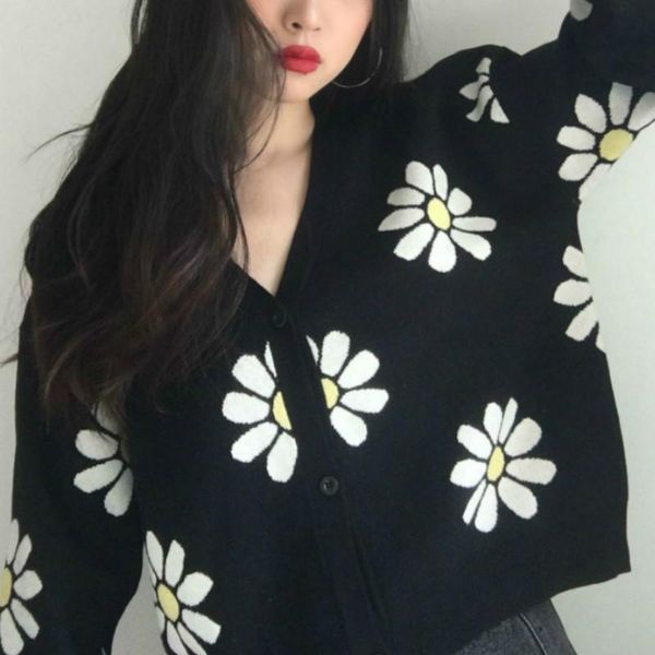 oneimirry black daisy short sweater woman autumn knit cardigans button flower long sleeve v neck 90s korean womens clothes, White
oneimirry black daisy short sweater woman autumn knit cardigans button flower long sleeve v neck 90s korean womens clothes, White