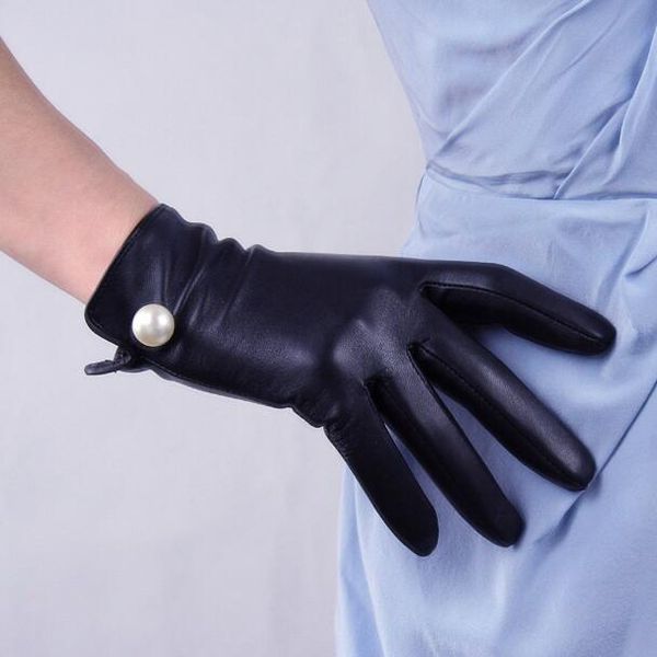 wholesale-women'a fashion natural sheepskin leather driving glove lady' vintage elegant pearl beaded genuine leather driving glov, Blue;gray
wholesale-women'a fashion natural sheepskin leather driving glove lady' vintage elegant pearl beaded genuine leather driving glov, Blue;gray
