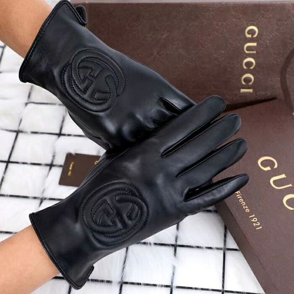 winter leather gloves and sheepskin touch screen gloves for outdoor cycling rabbit fur leather fingersplitting gloves have boxes, Blue;gray
winter leather gloves and sheepskin touch screen gloves for outdoor cycling rabbit fur leather fingersplitting gloves have boxes, Blue;gray