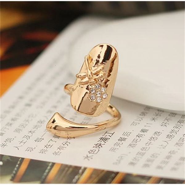 dragonfly retro new cute arrive queen 10factory/lot exquisite design rhinestone plum snake gold/silver ring finger nail
dragonfly retro new cute arrive queen 10factory/lot exquisite design rhinestone plum snake gold/silver ring finger nail
