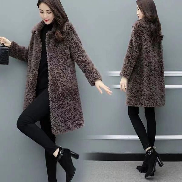 women 2021 single-breasted real lamb fur overcoat female casual genuine sheep shearing fur wool coat ladies solid coats y120, Black
women 2021 single-breasted real lamb fur overcoat female casual genuine sheep shearing fur wool coat ladies solid coats y120, Black