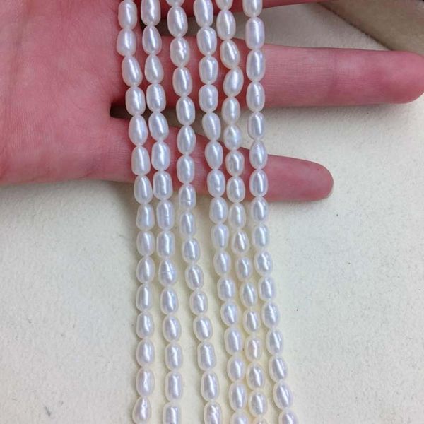 chains freshwater pearl necklace rice shape with size 4-4.5mm loose strands diy jewelry, Silver
chains freshwater pearl necklace rice shape with size 4-4.5mm loose strands diy jewelry, Silver
