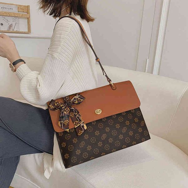 2022 factory wholesale bag women's high sense versatile high-capacity fashion tote messenger burst foreign style single shoulder bag
2022 factory wholesale bag women's high sense versatile high-capacity fashion tote messenger burst foreign style single shoulder bag