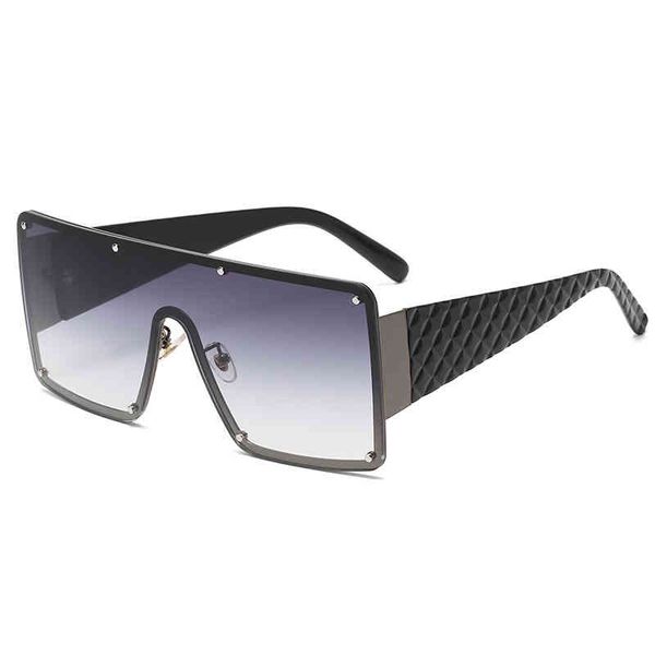 2021 new fashion trend men's and women's sunglass integrated large square goggl riding goggl, White;black
2021 new fashion trend men's and women's sunglass integrated large square goggl riding goggl, White;black