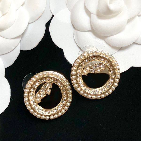 luxury jewelry designer earrings classic two letter logo pearl inlaid diamond ring earrings 925 silver needle l0-c14, Golden;silver 
luxury jewelry designer earrings classic two letter logo pearl inlaid diamond ring earrings 925 silver needle l0-c14, Golden;silver