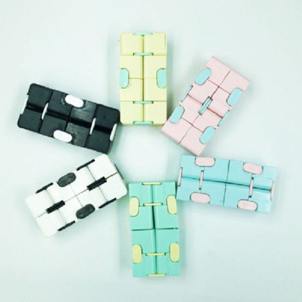 creative douyin infinite rubik's cube decompression artifact toy flip pockets infinite cube second order rubik's cube educational
creative douyin infinite rubik's cube decompression artifact toy flip pockets infinite cube second order rubik's cube educational