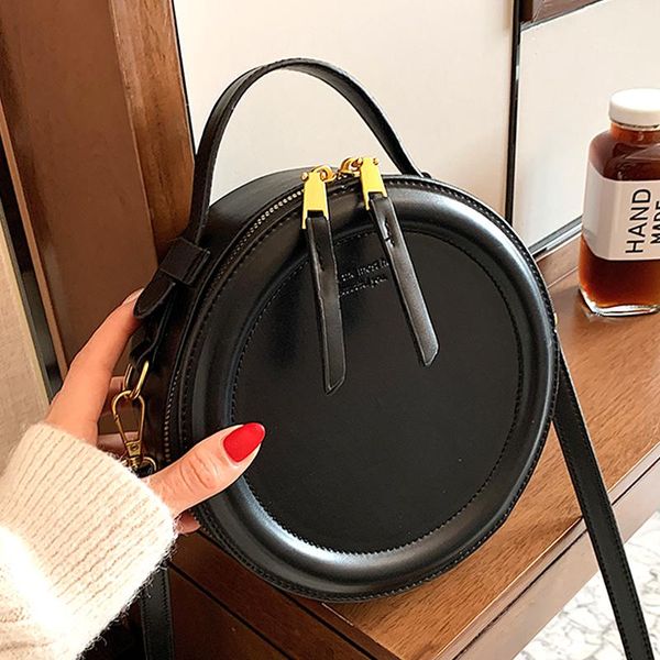 cross body small round design shoulder bag 2021 female handbags ladies winter leather vintage crossbody purses
cross body small round design shoulder bag 2021 female handbags ladies winter leather vintage crossbody purses