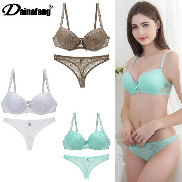new 2020 lace embroider bars set womens plus size push up underwear bra and panty lingerie 32 34 36 38 abc cup for lady1, Red;black
new 2020 lace embroider bars set womens plus size push up underwear bra and panty lingerie 32 34 36 38 abc cup for lady1, Red;black