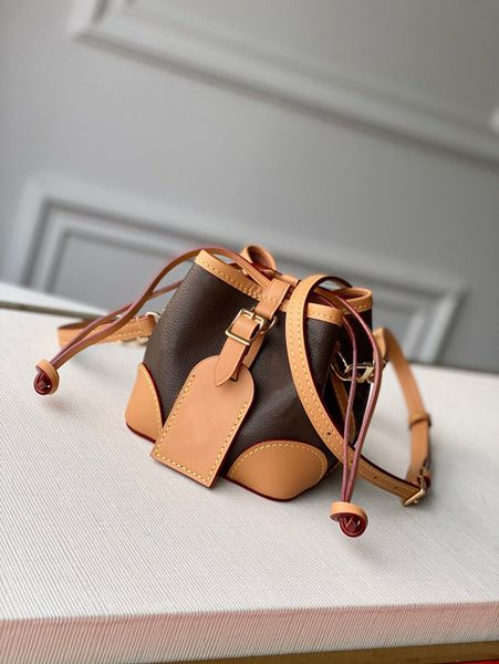 selling famous designer leather women's handbags, luxury designer bags, shoulder bags, backpacks, model m57099 in 2020,071
selling famous designer leather women's handbags, luxury designer bags, shoulder bags, backpacks, model m57099 in 2020,071