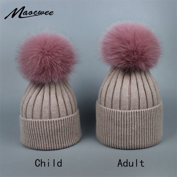 взрослые и дети шерсть натуральный енот фокс меховые pom poms зимняя женщина шляпы высокого качества вязаные моды теплые повседневные чешуи, Blue;gray
взрослые и дети шерсть натуральный енот фокс меховые pom poms зимняя женщина шляпы высокого качества вязаные моды теплые повседневные чешуи, Blue;gray