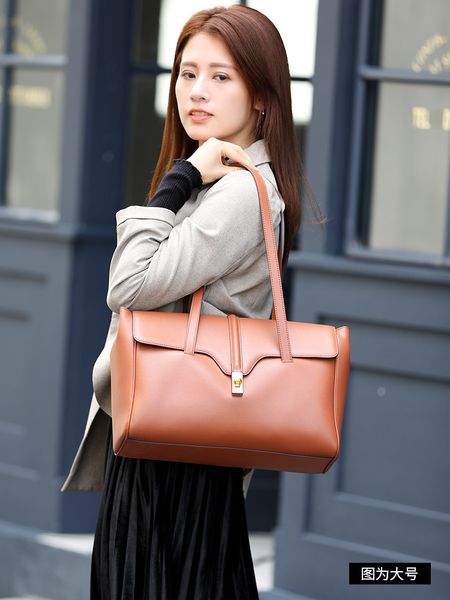 genuine leather handbag soft16 large capacity totes female 2020 new shoulder underarm bag
genuine leather handbag soft16 large capacity totes female 2020 new shoulder underarm bag